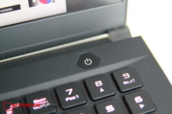 Сканер отпечатков пальцев встроен в клавишу включения