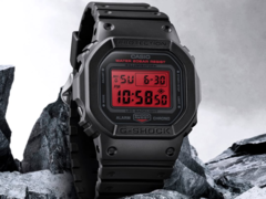 Часы Casio G-Shock DW-5600BBR-1ER (на фото) имеют водонепроницаемость 200 метров и многофункциональную систему оповещения. (Источник изображения: G-Shock UK)