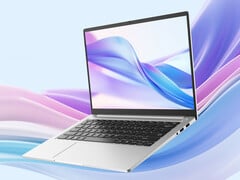 Ноутбук Lecoo 14 с процессором Ryzen 7 170 стоит в Китае около 662 долларов. На фотографии: передняя часть ноутбука.