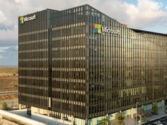 Вид с воздуха на офисное здание Microsoft.
