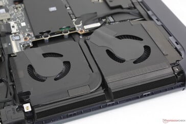 Dell обещает на 15 процентов более тихие вентиляторы, на 37 процентов больший воздушный поток и на 17 больше мощности, чем у предыдущего поколения