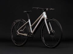 Editor Hybrid Pro 360 FE: новый городской электровелосипед с встроенным в втулку двигателем Bosch