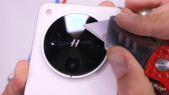 Find X8 Ultra. (Источник изображения: JerryRigEverything с YouTube)