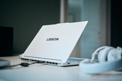 Процессор Arrow Lake-HX и 115-ваттный графический процессор - убийственная комбинация для достижения максимальной игровой производительности (Источник изображения: Notebookcheck)