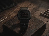 На фотографии представлены часы Casio G-Shock DW-5600UMC26-1DR, выполненные в черном цвете в рамках совместной коллекции.