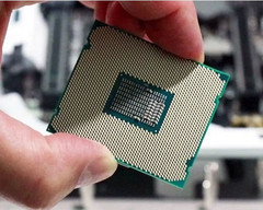 Восьмиядерные процессоры Coffee Lake-X  составят конкуренцию AMD Ryzen 7 2700X. (Изображение: HotHardware)