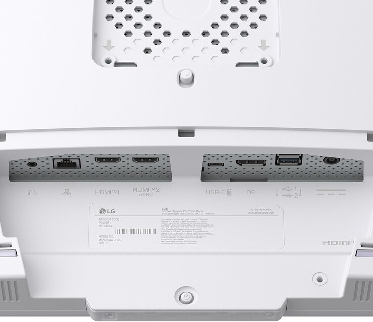 LG UltraGear 32G810SA имеет множество портов на нижней стороне. (Источник изображения: LG)