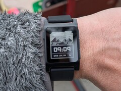 Смарт-часы Pebble Core 2 Duo под управлением часового интерфейса Weather Land от Reno. (Источник изображения: Блог Эрика Мигиковского)