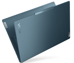 Крышка Lenovo Yoga Pro 9 RTX 5060 с вырезом для камеры. (Источник изображения: Globaldata)