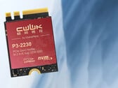 Твердотельный накопитель CWWK. Промо-изображение с сине-белым градиентом на заднем плане