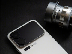 Ожидается, что Xiaomi 17 Ultra вытеснит Xiaomi 17 Pro Max до конца года в Китае, последний изображен на фото. (Источник изображения: Xiaomi)