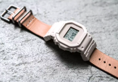 Первая совместная работа Casio и Хендера Шема в 2017 году - модель DW-5600HS-4JF (на фото). (Источник изображения: Designboom)