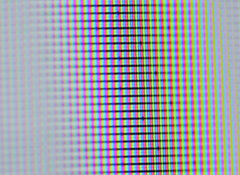 Крупный план OLED-панели. (Источник изображения: Interelectronix)