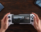 Новый мобильный игровой контроллер Ultimate Mobile Gaming Controller должен начать поставляться в США к концу недели. (Источник изображения: 8BitDo)