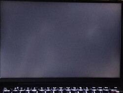 Умеренное обесцвечивание подсветки (здесь показано усиленное)