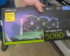 Графический процессор PNY RTX 5080, купленный в Walmart по цене ниже MSRP. (Источник изображения: CPrizzy на Reddit)