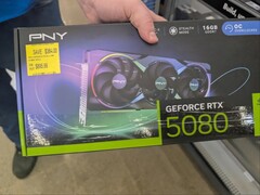 Графический процессор PNY RTX 5080, купленный в Walmart по цене ниже MSRP. (Источник изображения: CPrizzy на Reddit)