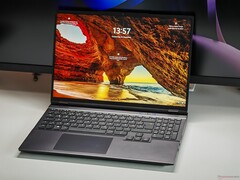 XMG Core 16 M25 (источник изображения: Notebookcheck)