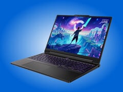 Модель LOQ Essential 15IPH11 имеет пластиковый корпус.