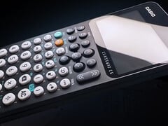 Программируемый графический калькулятор Casio fx-CG100 ClassWiz имеет более 2 900 функций для решения простых и сложных математических задач. (Источник изображения: Casio)