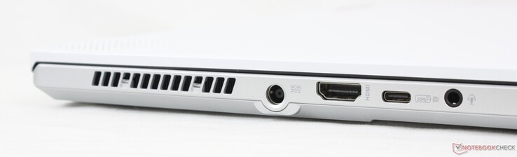 Левая сторона: разъем питания, HDMI 2.0b, USB Type-C 3.2 Gen. 2 (DP, PD, G-Sync), аудио разъем