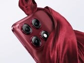 Motorola Edge 70 Pro+ будет доступен в трех цветах, включая красный.