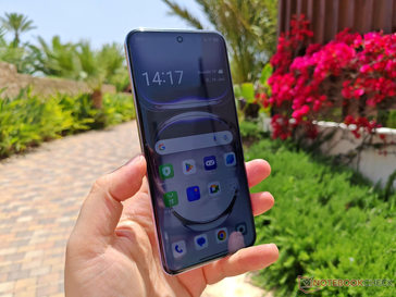 Практическое изображение Oppo Reno12 Pro (через Notebookcheck)
