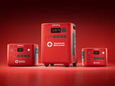 Jackery HomePower 2000 Plus v2 Red Cross Edition, Jackery HomePower 3600 Plus Red Cross Edition и Jackery HomePower 1000 Plus v2 Red Cross Edition (слева направо)