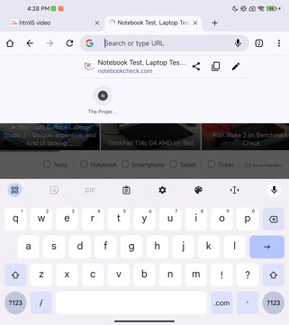 Клавиатура на встроенном дисплее, портретный вид (Google Gboard)