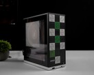 Модульный мини-ПК Framework Desktop с брендингом AMD и индивидуальным дизайном передней панели из плитки (Источник изображения: ETA PRIME)