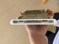Предполагаемый кадр прототипа Nintendo Switch 2 OLED (на фото) заставил некоторых обнадеженных геймеров поверить, что Nintendo Switch 2 OLED уже в разработке. (Источник изображения: Gazlog)