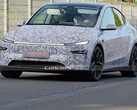 Испытания Tesla Model Y Performance 2026 года на Нюрбургринге. (Источник изображения: Carscoops)