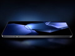 В OnePlus 15 может быть установлен дисплей с частотой 165 Гц. На фото: экран OnePlus 13. (Источник изображения: OnePlus - отредактировано) 