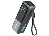 Anker 'Zolo Power Bank 25K 165W with Retractable and Built-In USB-C Cables', в дополнение к одному порту USB-C и одному порту USB-A. (Источник изображения: u/joshuadwx через r/Anker subreddit)