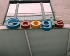 Логотип Google, изображенный на фасаде здания. (Источник изображения: Hardeep Singh via Pexels)