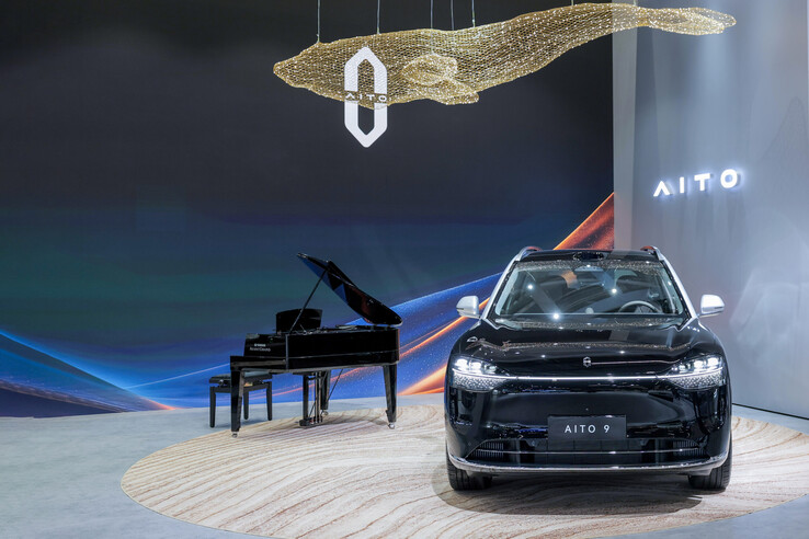 Aito 9 (ближневосточный вариант). (Источник: Seres Auto)