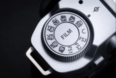 Циферблат для имитации пленки Fujifilm X-M5 крупным планом