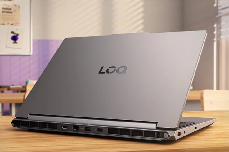 Вес прибора LOQ Essential 15IPH11 составляет 2,1 кг.