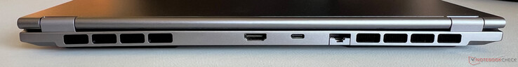 Задняя панель: HDMI 2.0, USB-C 4.0 (40 Гбит/с, режим DisplayPort-ALT 1.4a, доставка питания), Gigabit-Ethernet