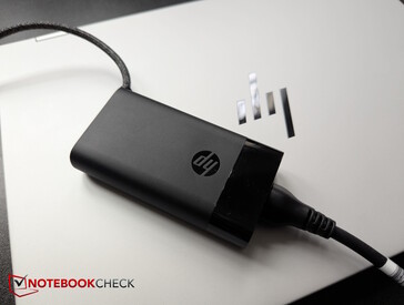 С брендингом HP и текстильной облицовкой