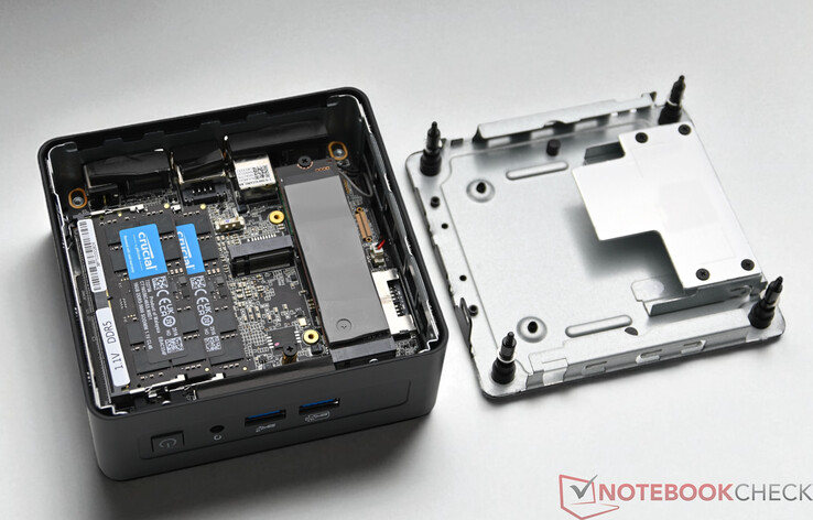 Geekom Mini IT15 с открытым дном
