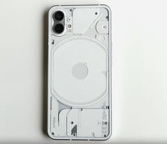 Сейчас на смартфон Nothing Phone 1 устанавливается последнее обновление, включающее патч безопасности « Android » за июль 2026 года.