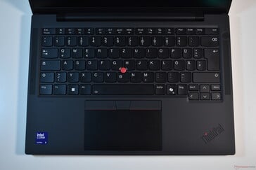 Lenovo ThinkPad T14s Gen 6 Intel: Клавиатура