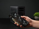 Мини-ПК Minisforum MS-02 Ultra поддерживает установку низкопрофильных видеокарт.