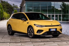 Новая модель Leapmotor B05 призвана стать выгодной альтернативой в сегменте компактных электромобилей, однако на момент запуска она по-прежнему сталкивается с проблемами, связанными с недоработанными программными функциями