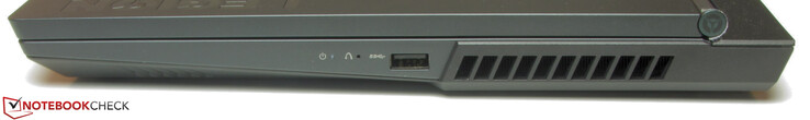 Правая сторона: USB 3.2 Gen 1 (Type A)