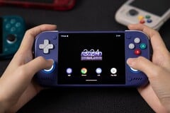 Retroid Pocket Nova — это карманное устройство на базе Android.