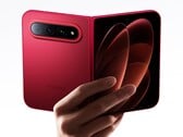 Модель Xiaomi 18 Fold доступна в двух оттенках золотого, красного и чёрного цветов.