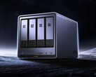 Новая NAS-система Ugreen DXP4800S оснащена 4 отсеками и двумя слотами M.2, на которых можно разместить до 136 ТБ памяти.