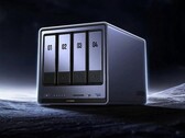 Новая NAS-система Ugreen DXP4800S оснащена 4 отсеками и двумя слотами M.2, на которых можно разместить до 136 ТБ памяти.